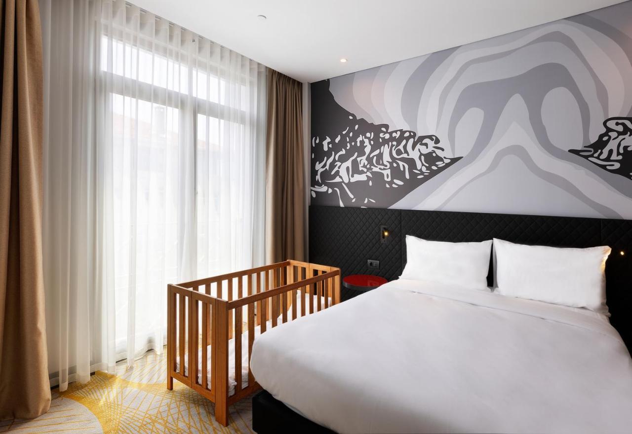 Ibis Styles Istanbul Merter Eksteriør billede Family room