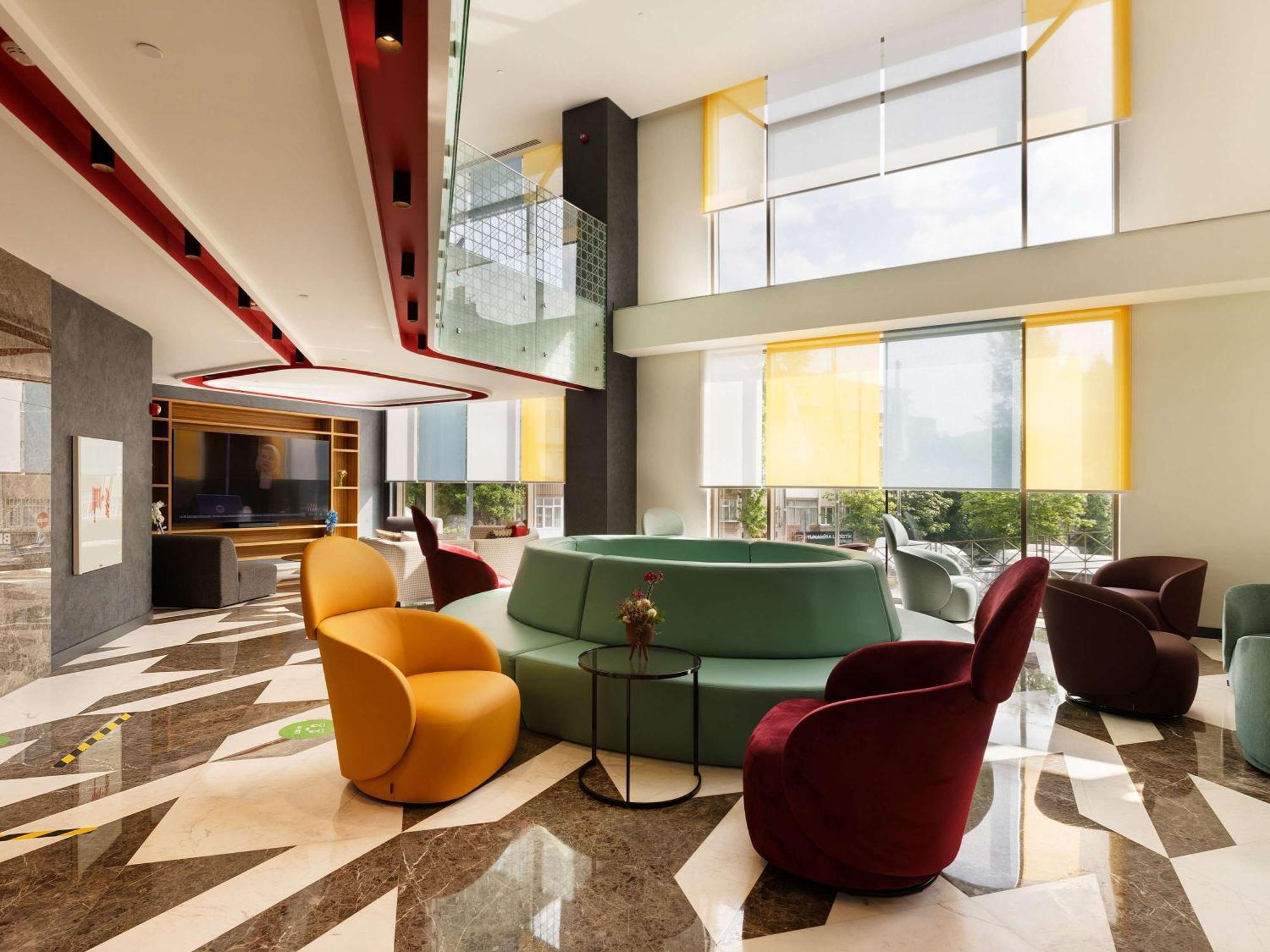 Ibis Styles Istanbul Merter Eksteriør billede Lobby