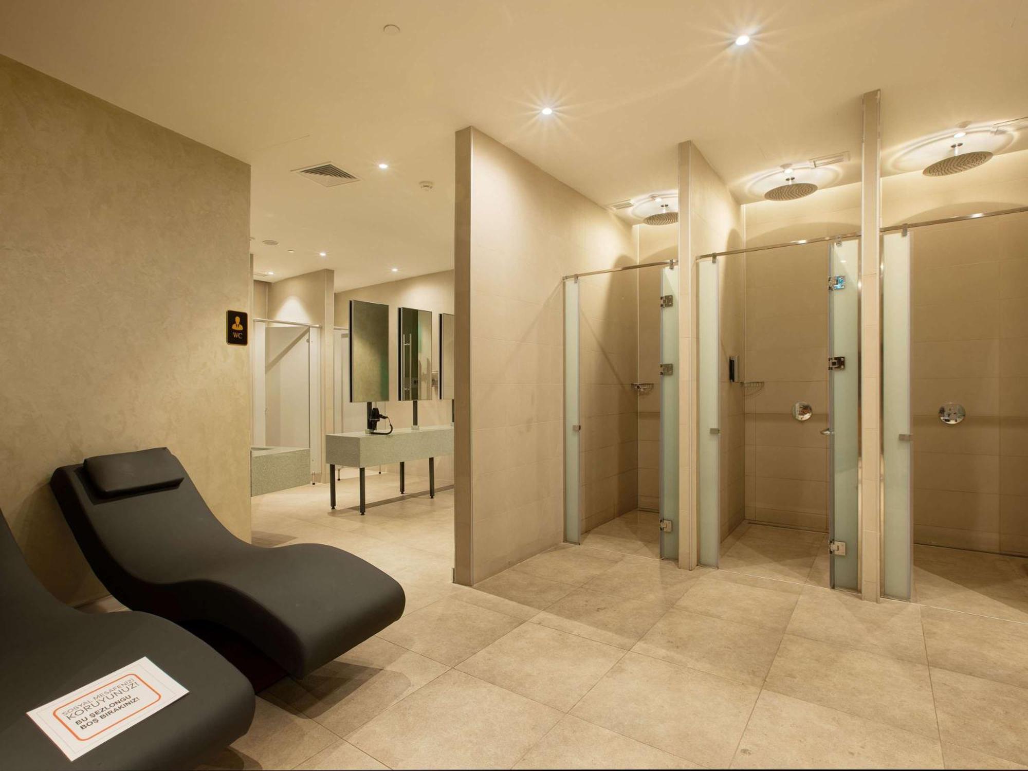 Ibis Styles Istanbul Merter Eksteriør billede The spa at The Dorchester